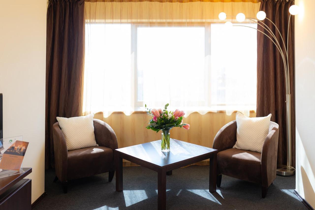 Hotel Terra Balneo Galaţi エクステリア 写真