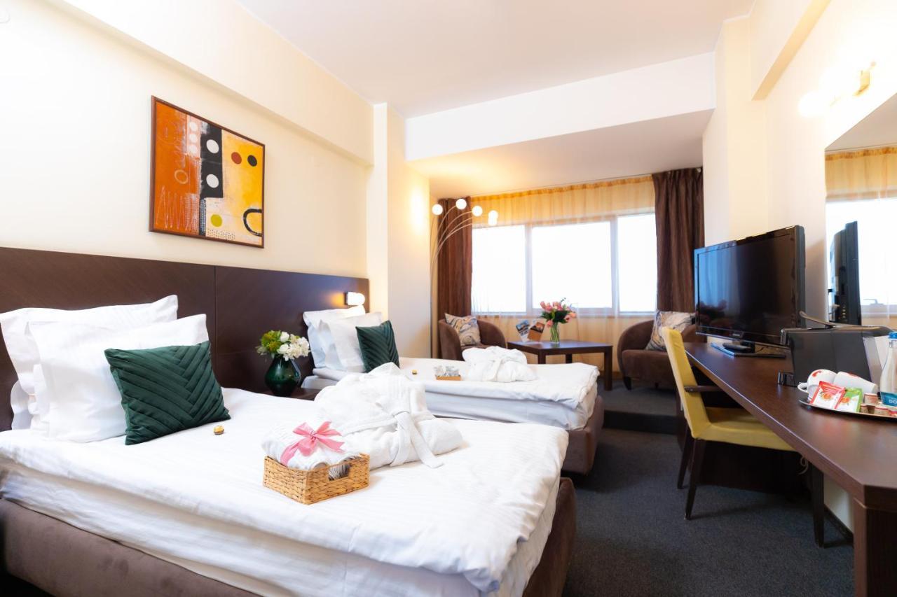 Hotel Terra Balneo Galaţi エクステリア 写真