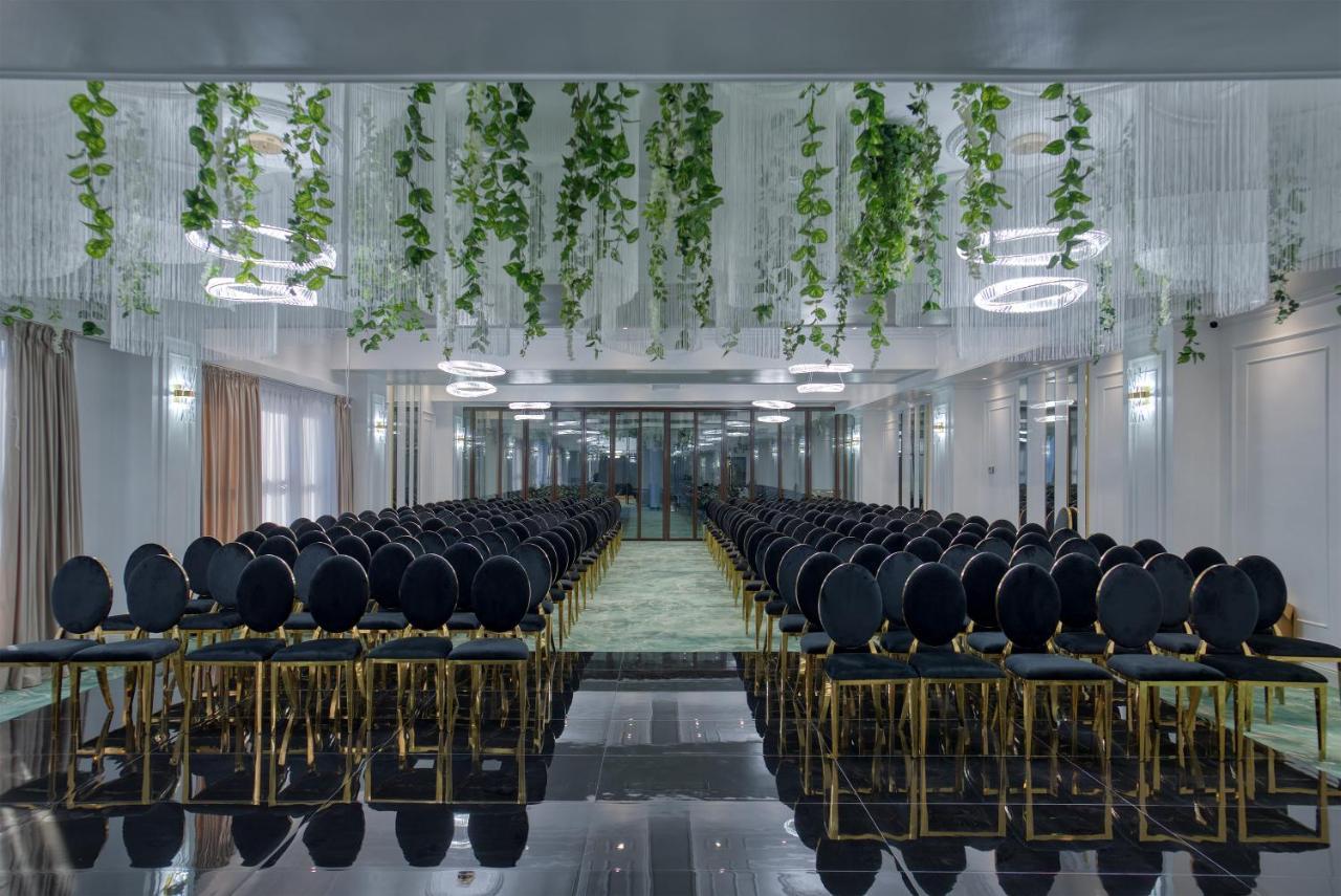 Hotel Terra Balneo Galaţi エクステリア 写真